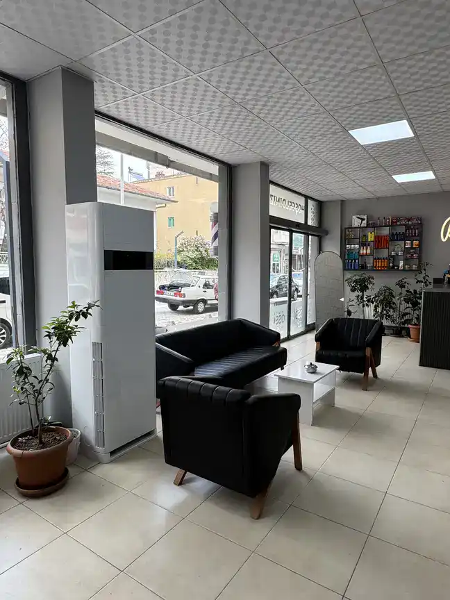 Kuafor Osso salon atmosferi